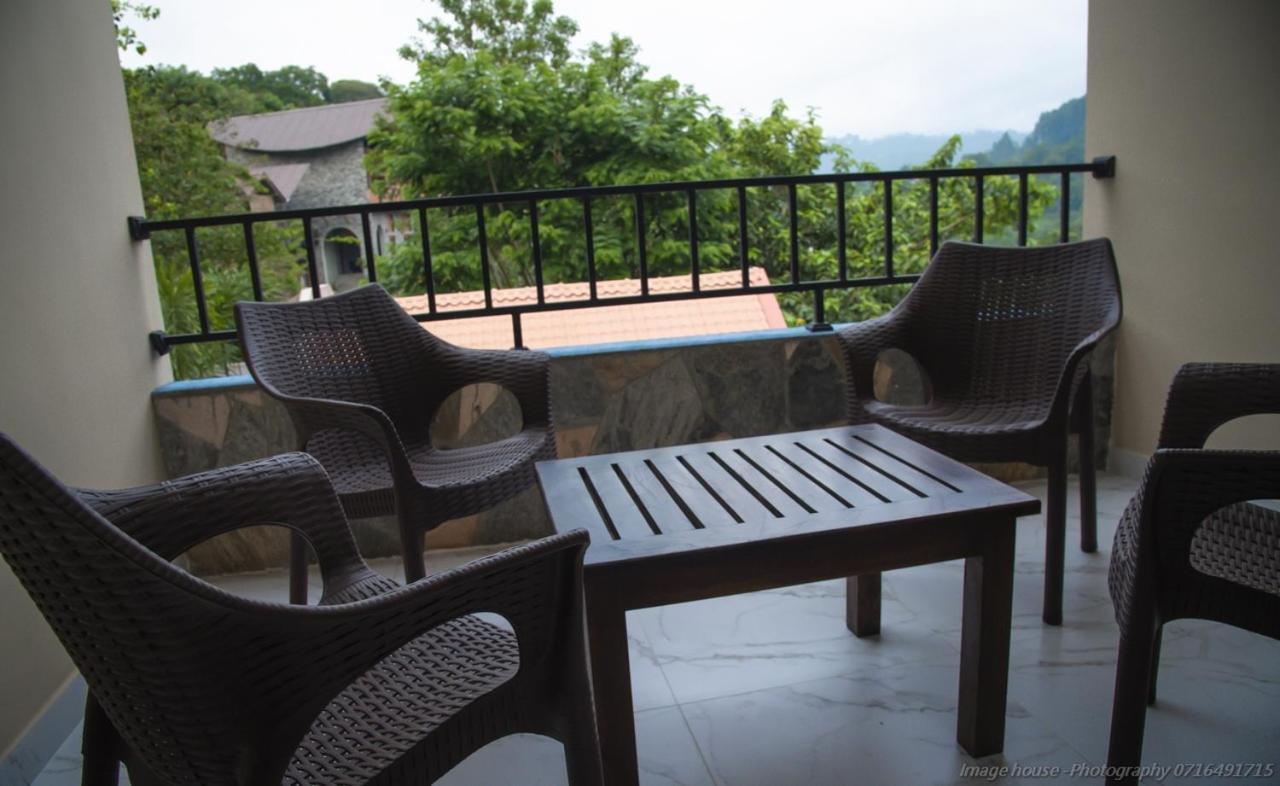 Ever Breeze Ella Hotel Exterior photo