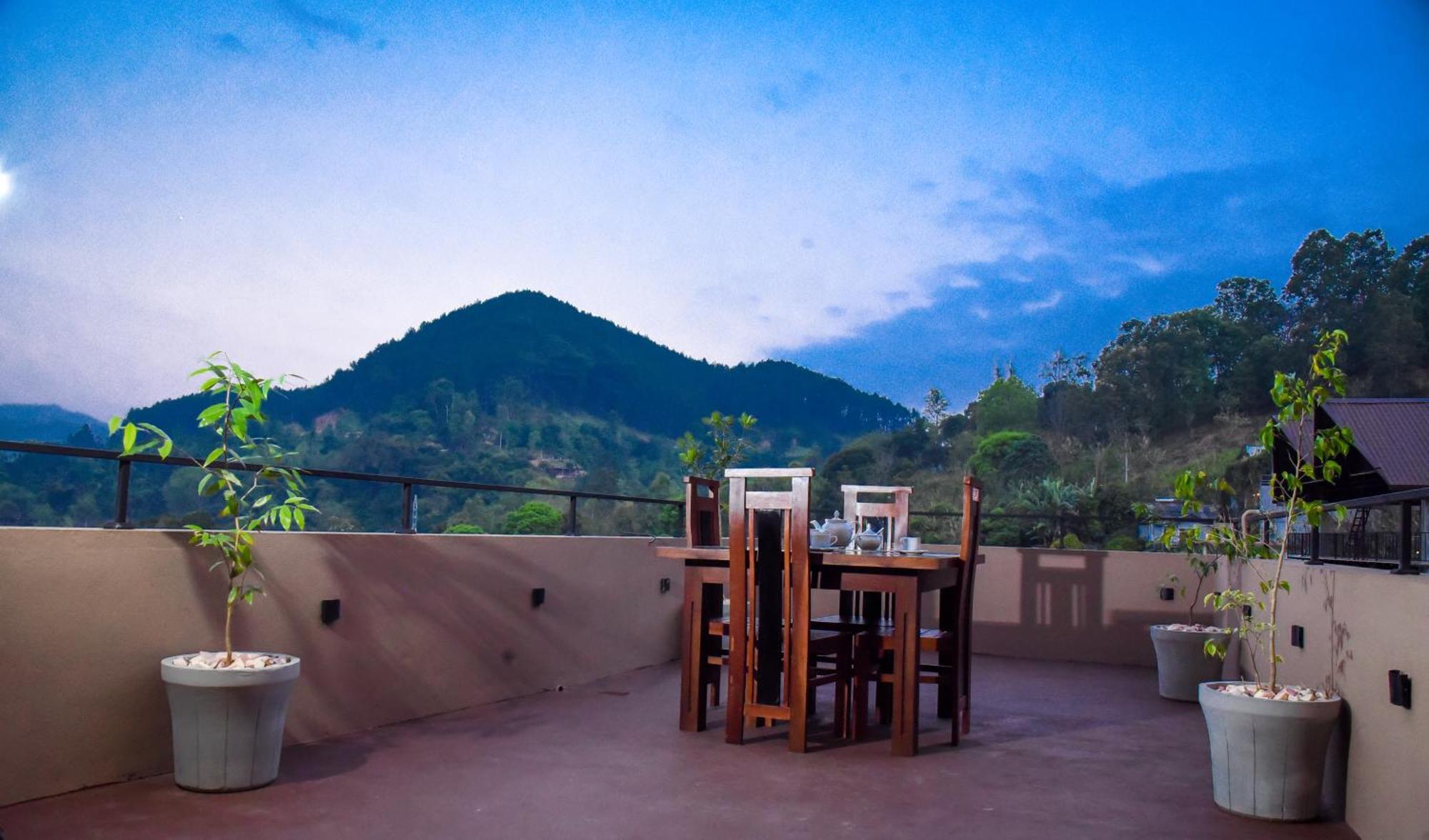 Ever Breeze Ella Hotel Exterior photo