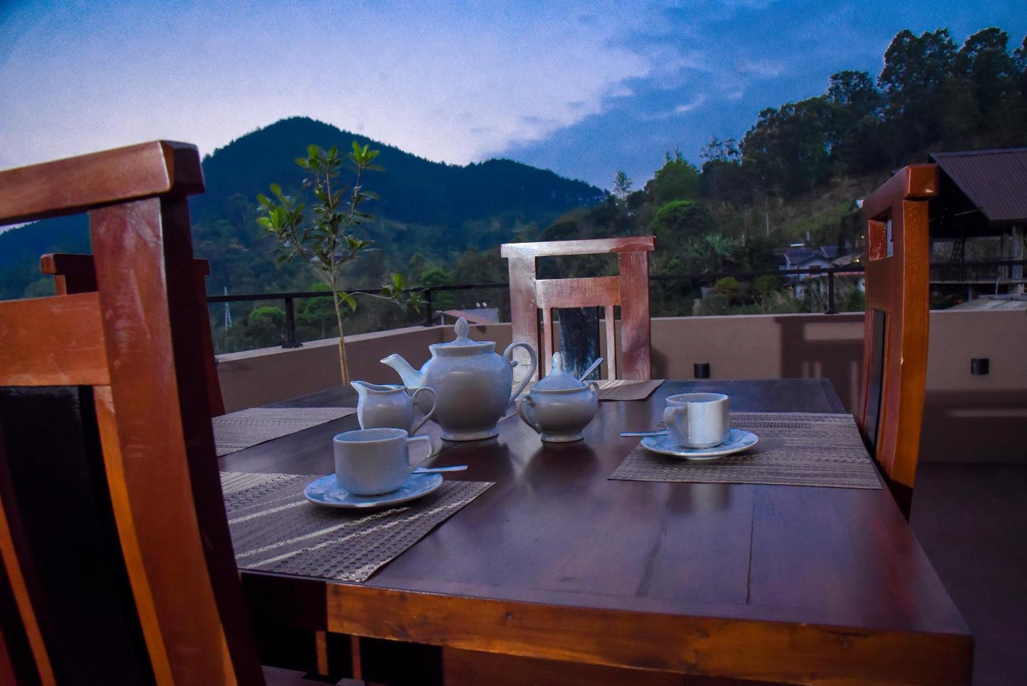 Ever Breeze Ella Hotel Exterior photo
