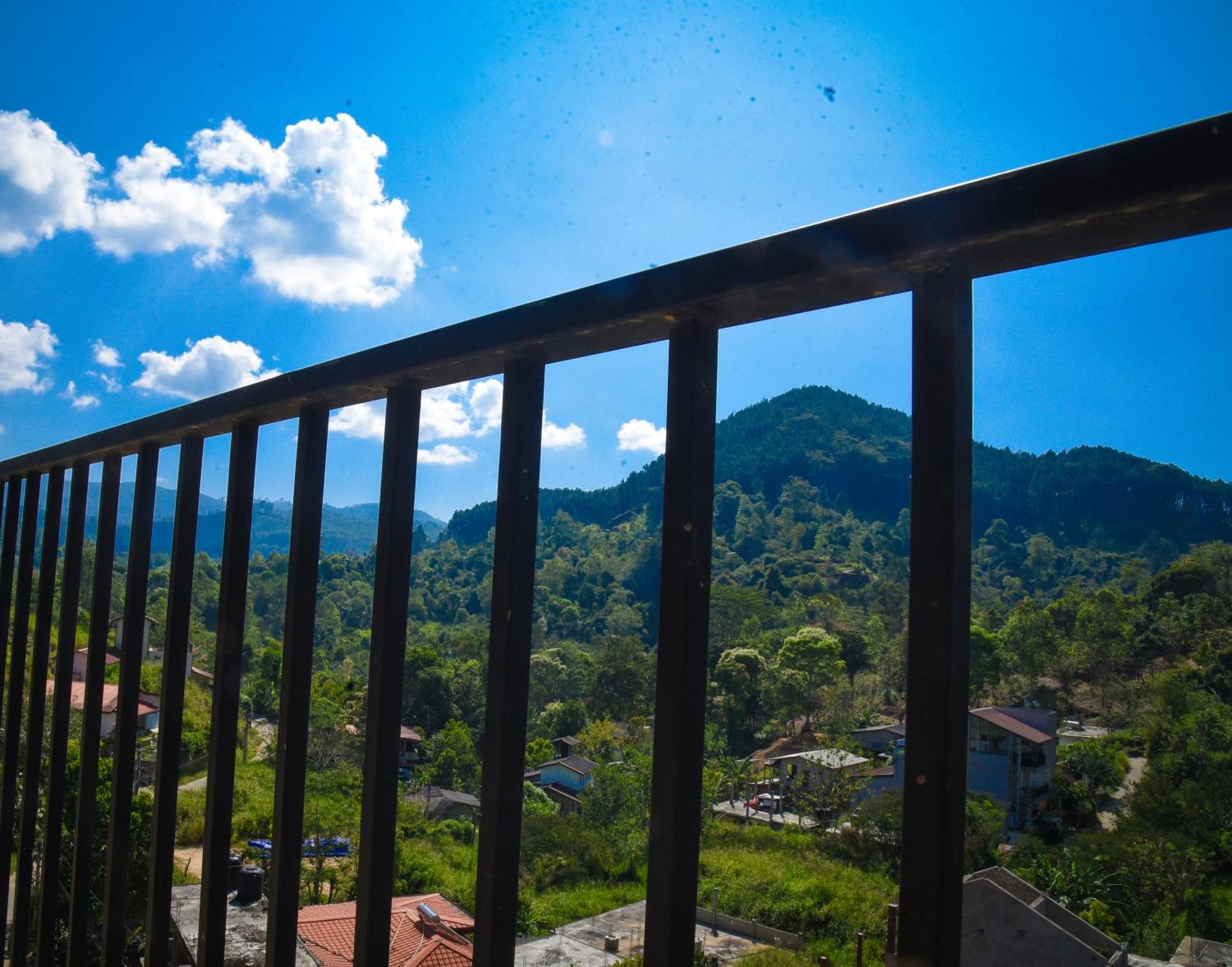 Ever Breeze Ella Hotel Exterior photo