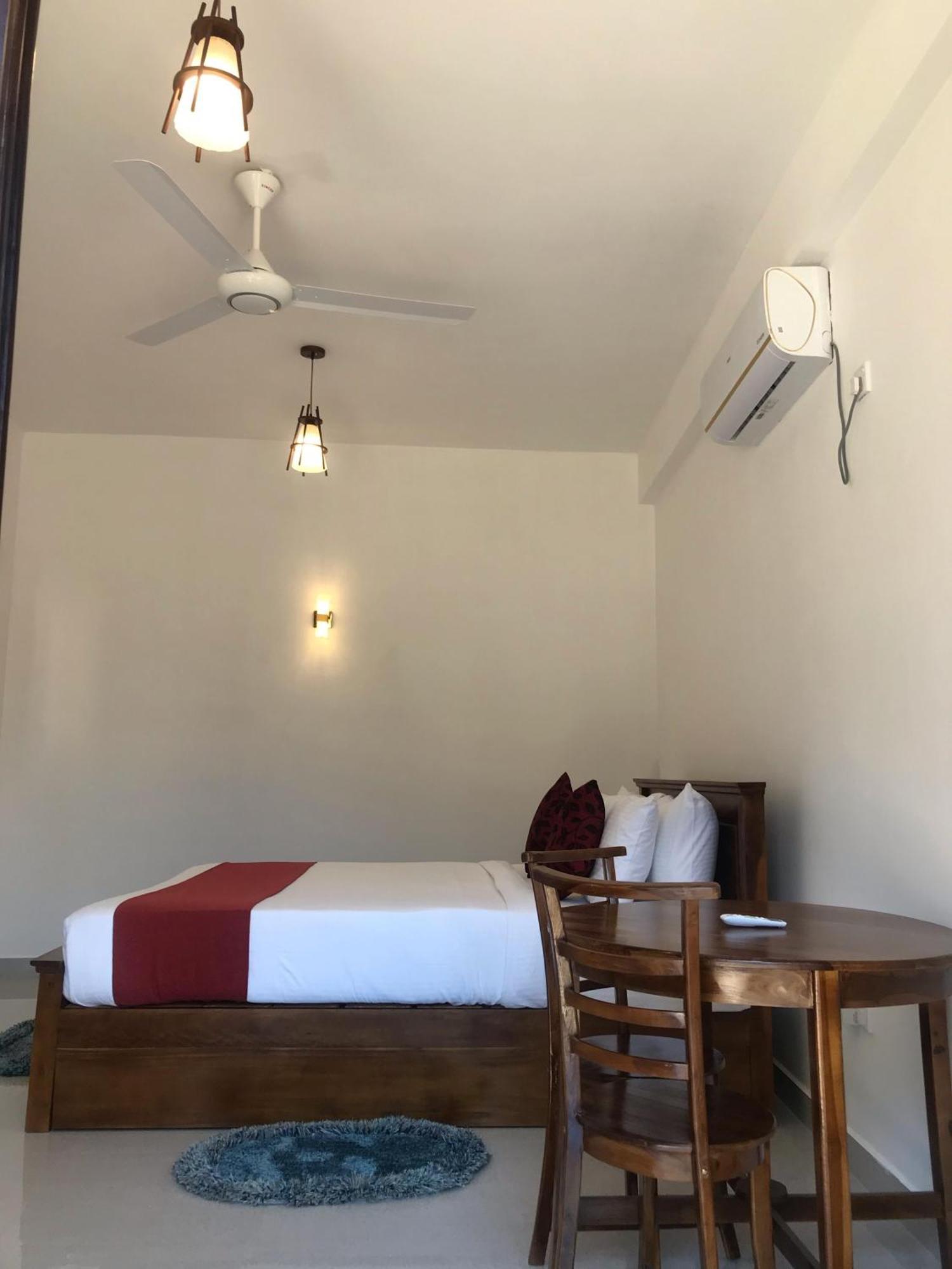 Ever Breeze Ella Hotel Room photo